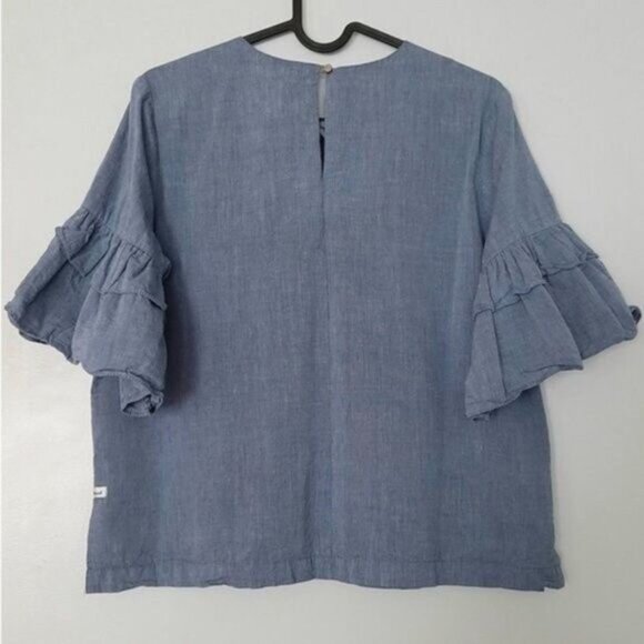 PEPPERMINT Chambray Blue Ruffle Short Sleeve Top Sz M - Picture 4 of 5